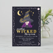 Iets boze heks Halloween feest Folie Uitnodiging (Staand Voorkant)