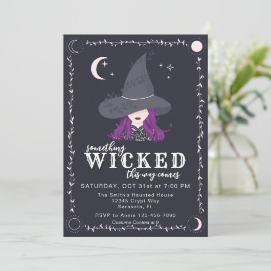 Iets boze heks Halloween feest Kaart (Staand voorkant)
