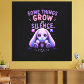 Iets groeit in stilte canvas afdruk (Insitu (Woonkamer))