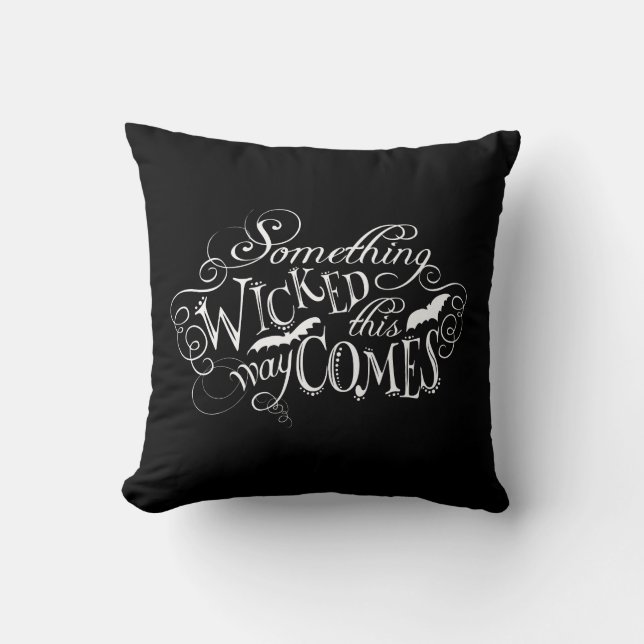 Iets met een schopte Chalkboard Halloween Pillow Kussen (Voorkant)