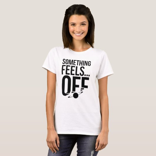 Iets voelt af - verontrustende en cryptische boods t-shirt (Voorkant volledig)