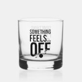 Iets voelt af - verontrustende en cryptische boods whisky glas (Voorkant)