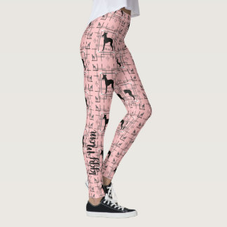 Iggy mam Italiaanse Leggings rond de Greyhound Lul