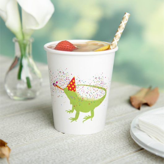 Iguana Lizard Partdens Animals met een partij Papieren Bekers (Insitu)