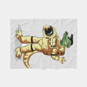 Iguanodon gekleed in een kosmonautenruimtepak. fleece deken (Voorkant (Horizontaal))