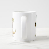 Iguanodon gekleed in een kosmonautenruimtepak. grote koffiekop (Achterkant)