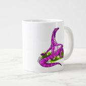 Iguanodon pronkt met haar natuurlijke schoonheid. grote koffiekop (Voorkant rechts)