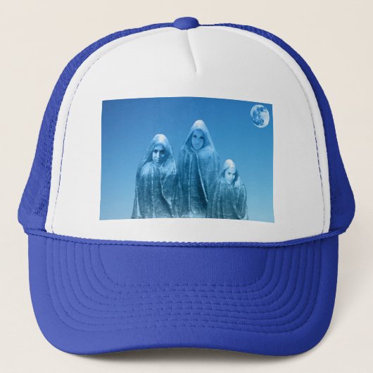 IJlblauwe lucht Trucker Pet (Voorkant)