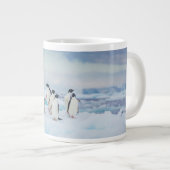 IJs en sneeuw | Adelie Penguins Antarctica Grote Koffiekop (Voorkant rechts)