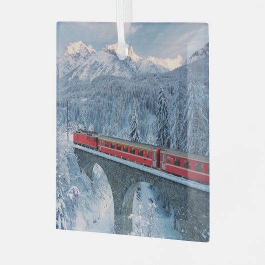 IJs en sneeuw | Red Bernina Express Train Zwitserl Glas Ornament (Voorkant links)