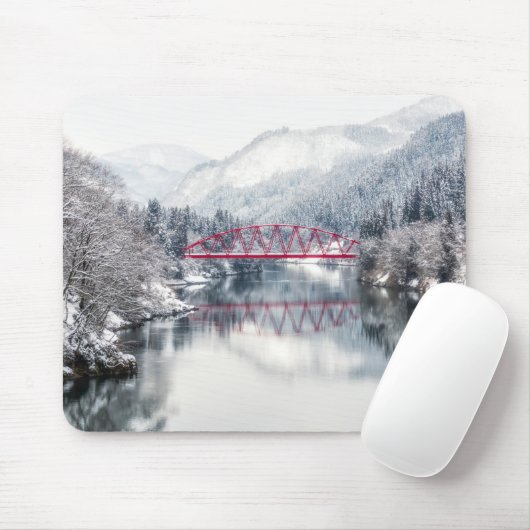 IJs en sneeuw | Rode brug in de winter, Japan Muismat (Met muis)