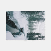 IJs en sneeuw | Streaming in een sneeuwwinterlands Fleece Deken (Voorkant (Horizontaal))