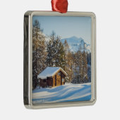 IJs en sneeuw | Winter Log Cabin Swiss Alps Metalen Ornament (Rechts)