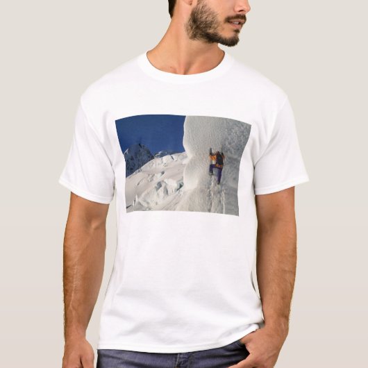 IJs klimmen op de Tasman-gletsjer onder de berg T-shirt (Voorkant)