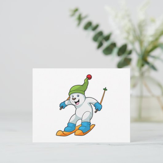 Ijsbeer als skiër met ski's en muts briefkaart (Staand voorkant)