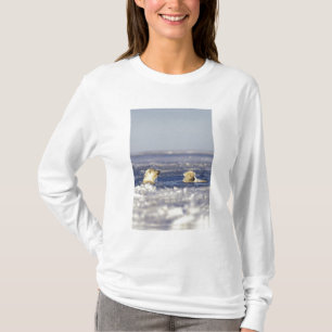 IJsbeerwelpen spelen T-shirt