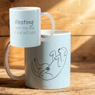 Ijsblauwe Labradormoeder – Rusten met mijn hond Koffiemok
