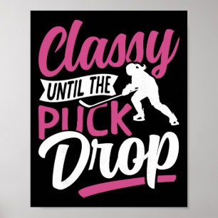 IjsHockey Vintage Meisje Huilt Tot De Puck Gedropt Poster