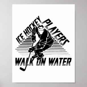 IjsHockeyspelers Lopen Op Water Grappig Ijshockey Poster
