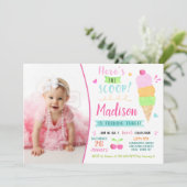 Ijsje verjaardagsfeest uitnodigingen met foto (Staand voorkant)