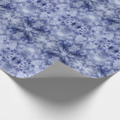 IJskristallen en Sneeuwvlokken in Diepblauw Cadeaupapier (Hoek)