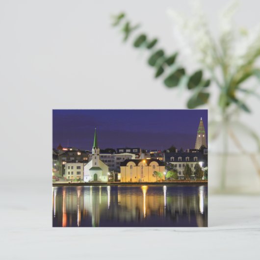 IJsland - Augustus Middernacht in het centrum van  Briefkaart (Staand voorkant)