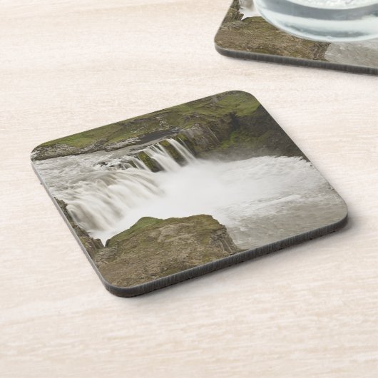 IJsland. Hafragilsfoss waterval in Bier Onderzetter (Linkerzijde)