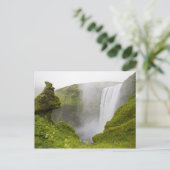 IJsland. Skogarfoss Waterfall plunges over een Briefkaart (Staand voorkant)