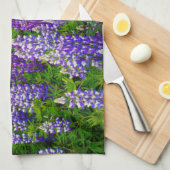 IJsland. Vik i Myrdal. Lupineveld Theedoek (Quarter Fold)