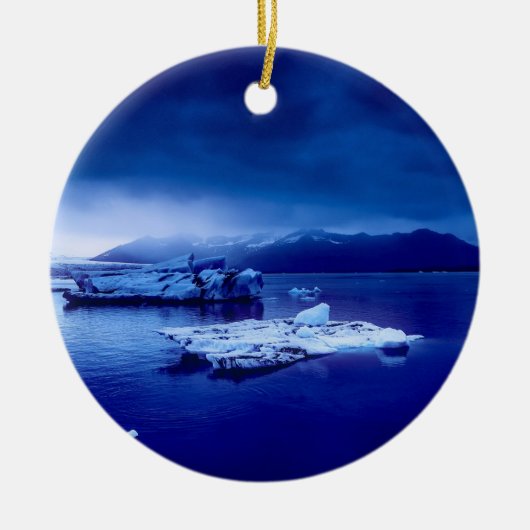 IJslands blauw landschap Keramisch Ornament (Voorkant)