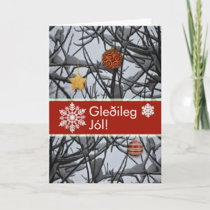 IJslandse kerstversiering op besneeuwde takken Feestdagen Kaart
