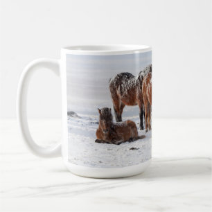 IJslandse paarden met sneeuw bedekt Koffiemok