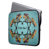 IJslandse paardenkunst ~ Tolt on! Laptop Sleeve (Voorkant Links)