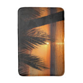 IJslandse palmboom boven Oranje zonnestralen Badmat (Voorkant Verticaal)