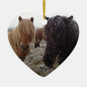 IJslandse pony's, IJslandse paarden in sneeuwgifte Keramisch Ornament