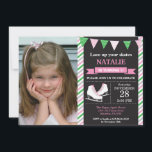 IJsschaatsen verjaardagsuitnodiging 1e verjaardags Kaart<br><div class="desc">IJsschaatsen Verjaardag Uitnodiging met aangepaste foto 1e Verjaardagsfeest. Meisje verjaardagsfeestje uitnodigen. IJsschaatssport thema Verjaardag Bash. Roze Groen Grijs en Witte Strepen Krijtbord Achtergrond. 1e verjaardag. 1e 2e 3e 4e 5e 6e 7e 8e 9e 10e 11e 12e 13e 14e `5e, willekeurige leeftijd. Printbaar digitaal. Voor verdere aanpassing klikt u op de...</div>