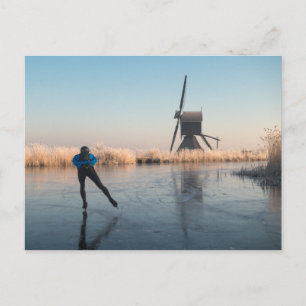 IJsschaatsen voorbij windmolen en riet briefkaart