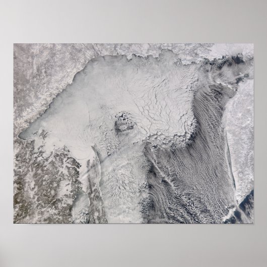 IJsstraten en wolkenstraten in het Zee Okhotsk Poster (Voorkant)