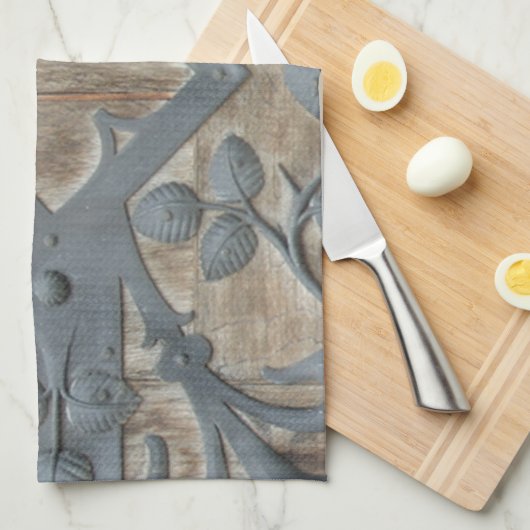 IJzer Medieval Lock op Houten Dep Theedoek (Quarter Fold)