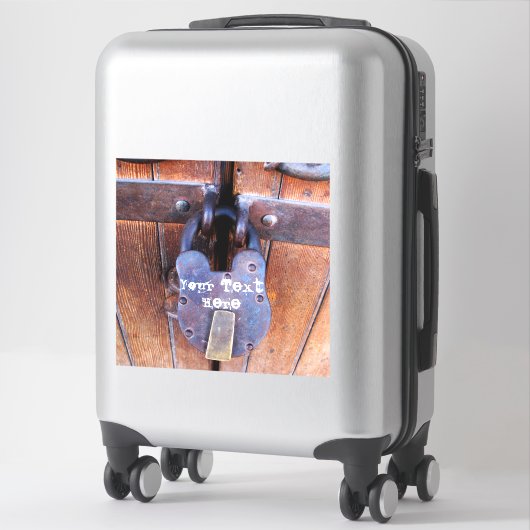 IJzeren stuwkracht  houten deur op slot Sticker (Koffer)