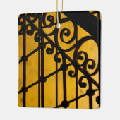 IJzerpoortpatroon in geel, Cuba Keramisch Ornament (Links)
