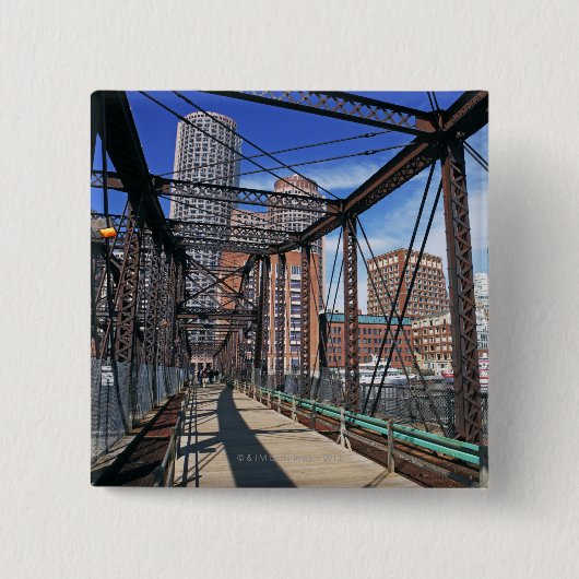 IJzervoetbrug met Boston Financial district Vierkante Button 5,1 Cm (Voorkant)