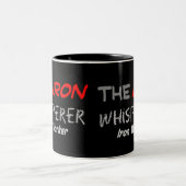 IJzerwerker Gifts for Men "The Iron Whisperer" Tweekleurige Koffiemok (Center)