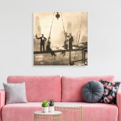 IJzerwerkers lunchen op de 32e verdieping Canvas Afdruk (Insitu (Woonkamer))