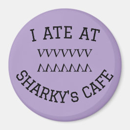 Ik at bij de cafémagneet van SHARKY Magneet