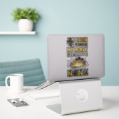 Ik begin geld te begroten als ik geen sticker heb (Laptop op bureau)