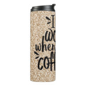 Ik begin te werken wanneer mijn koffie thermosbeker (Gedraaid links)