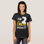 Ik ben 2 en graven van het constructie vrachtwagen t-shirt (Voorkant volledig)