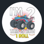 Ik ben 2 Zo ga ik Monster Truck draaien Ronde Sticker<br><div class="desc">Ik ben 2 zo draai ik Monster Truck 2nd Birthday Boys Family Matching Design Classic Round Sticker Classic Collectie.</div>