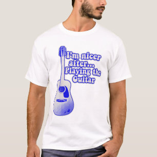 Ik ben aardiger na het gitaar spelen t-shirt